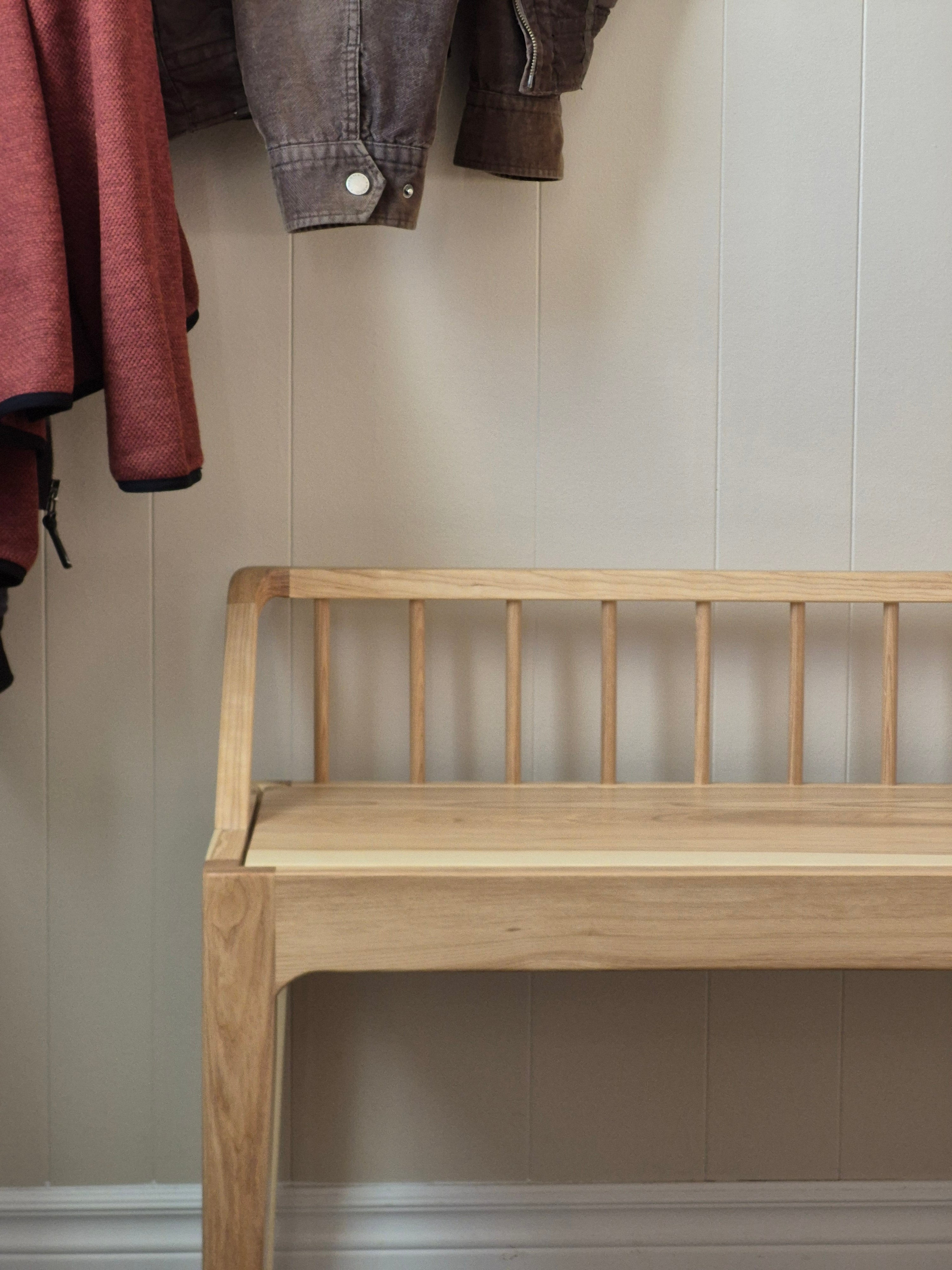 70" Spindle Bench