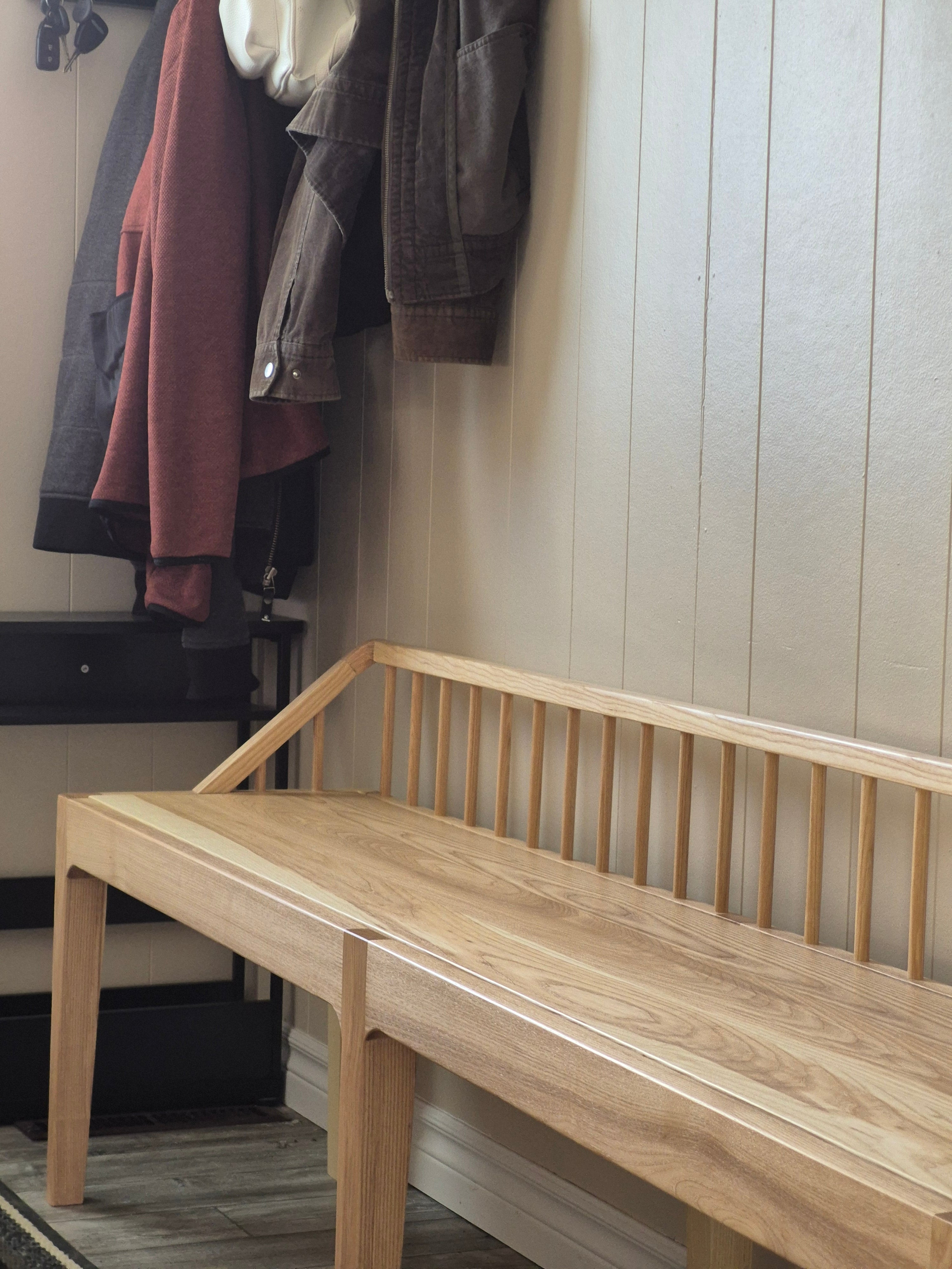 70" Spindle Bench