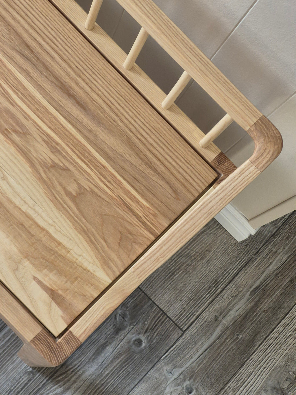 70" Spindle Bench