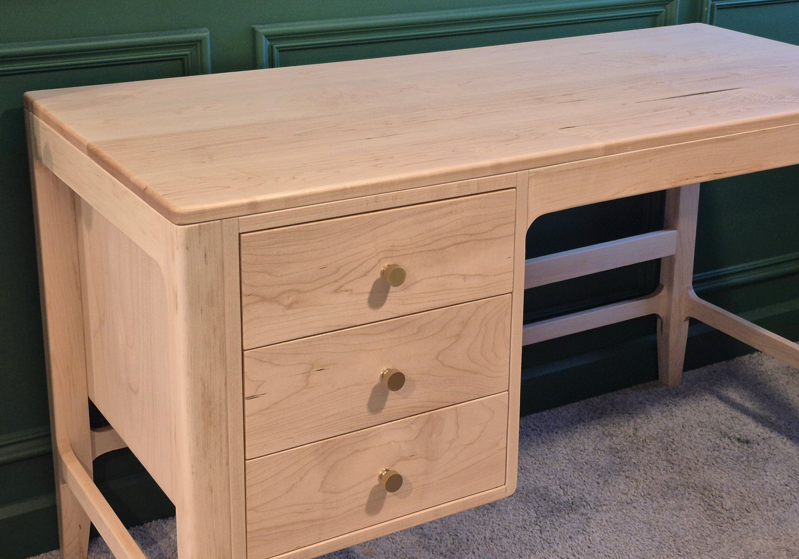 Chelsea Desk
