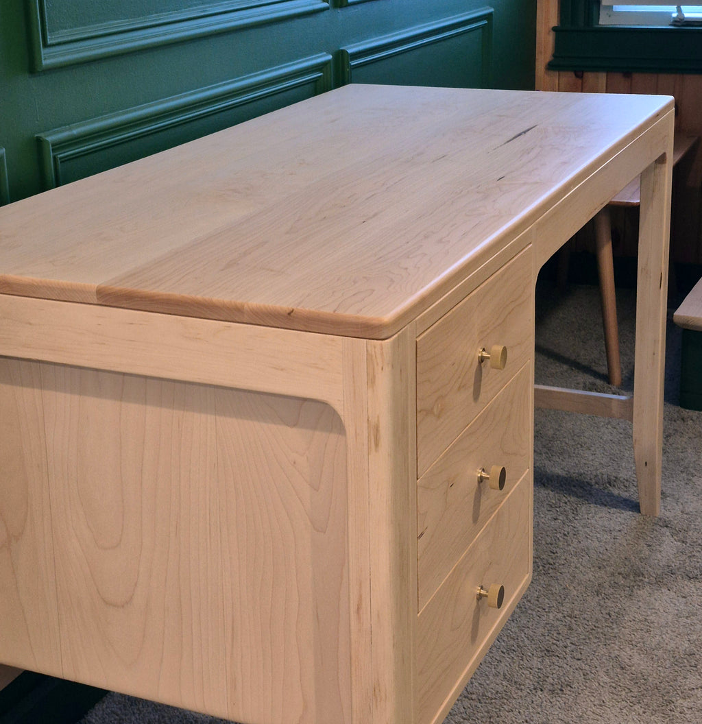 Chelsea Desk