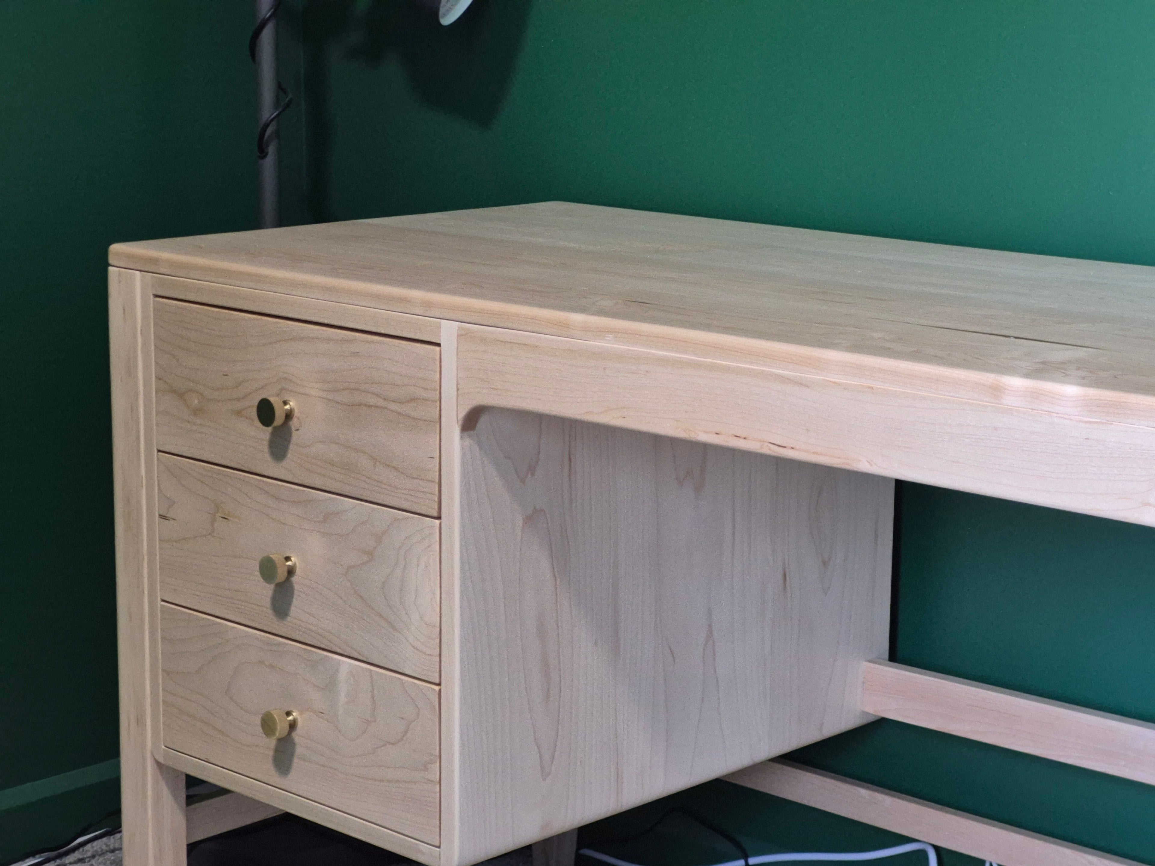Chelsea Desk