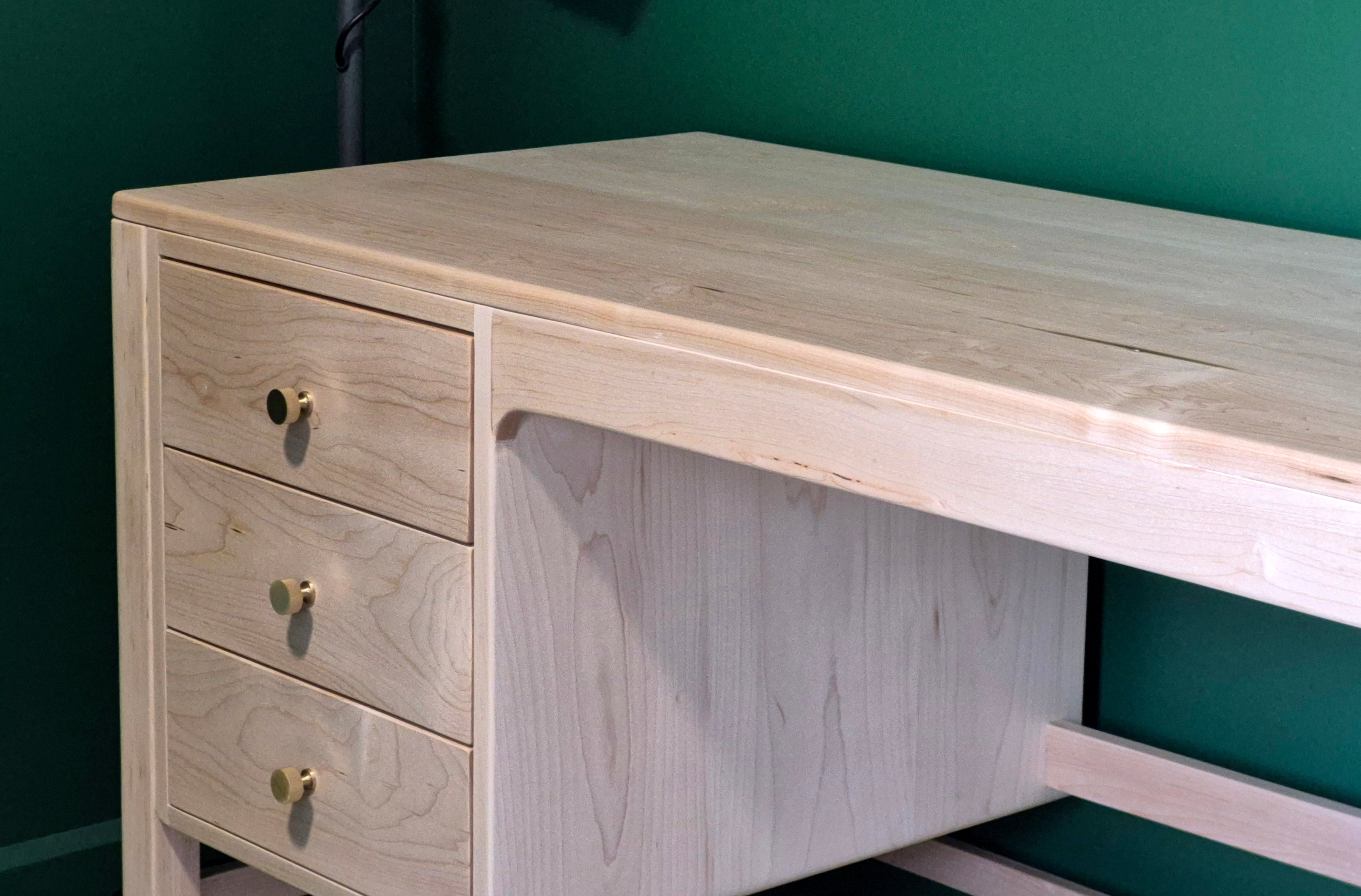 Chelsea Desk