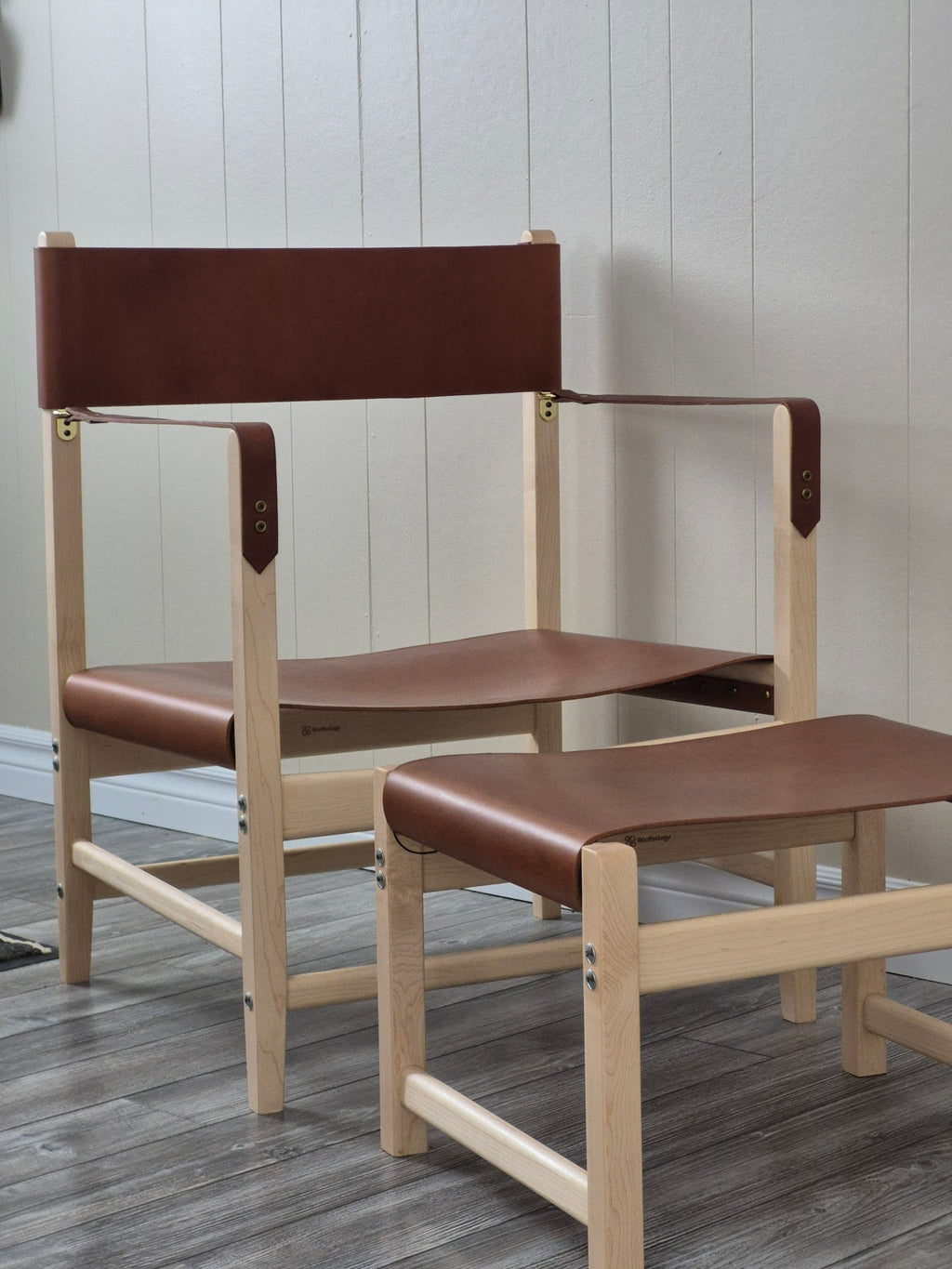 Nomad Footrest Stool