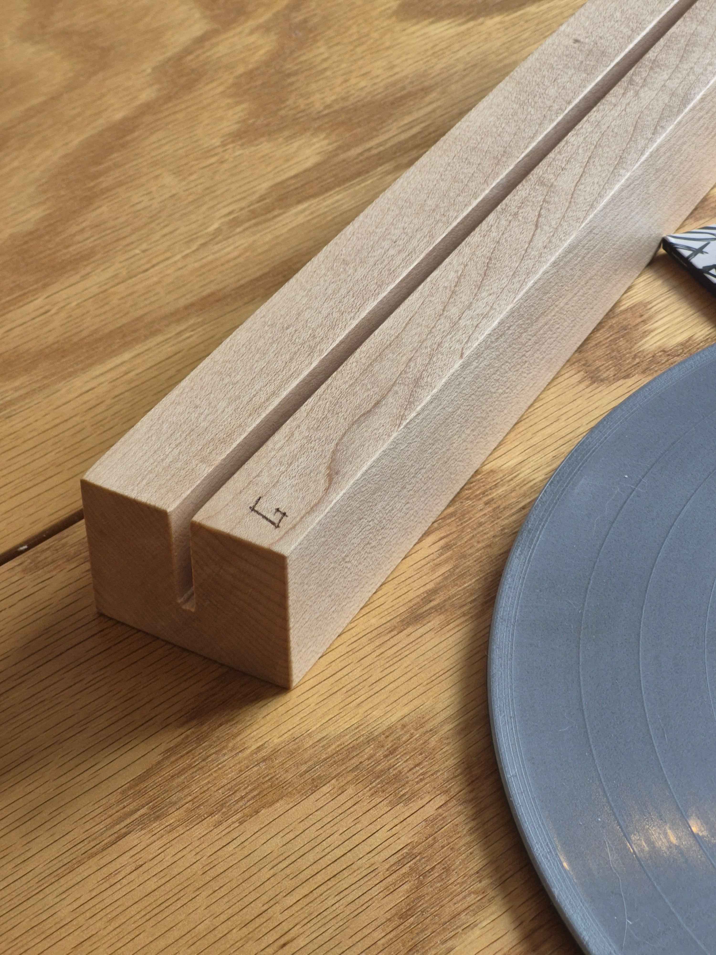 HiFi Maple Album Art Stand