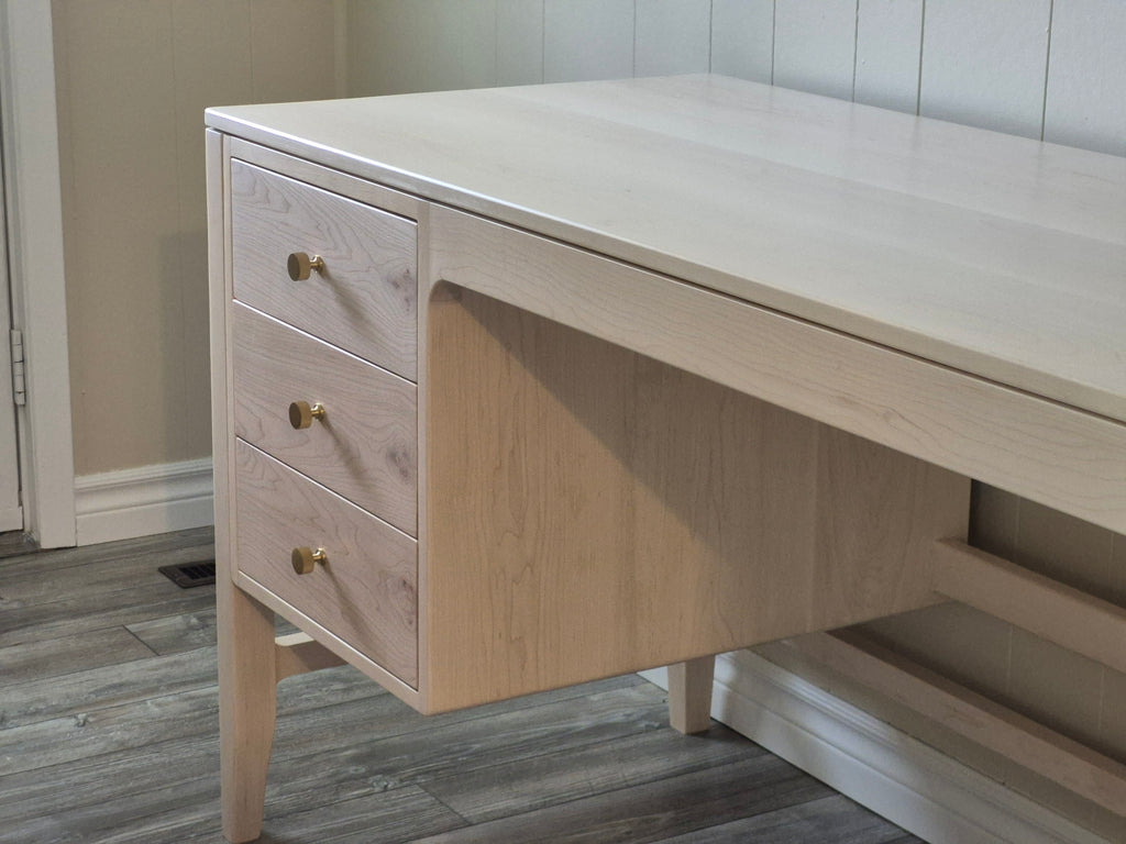 Chelsea Desk