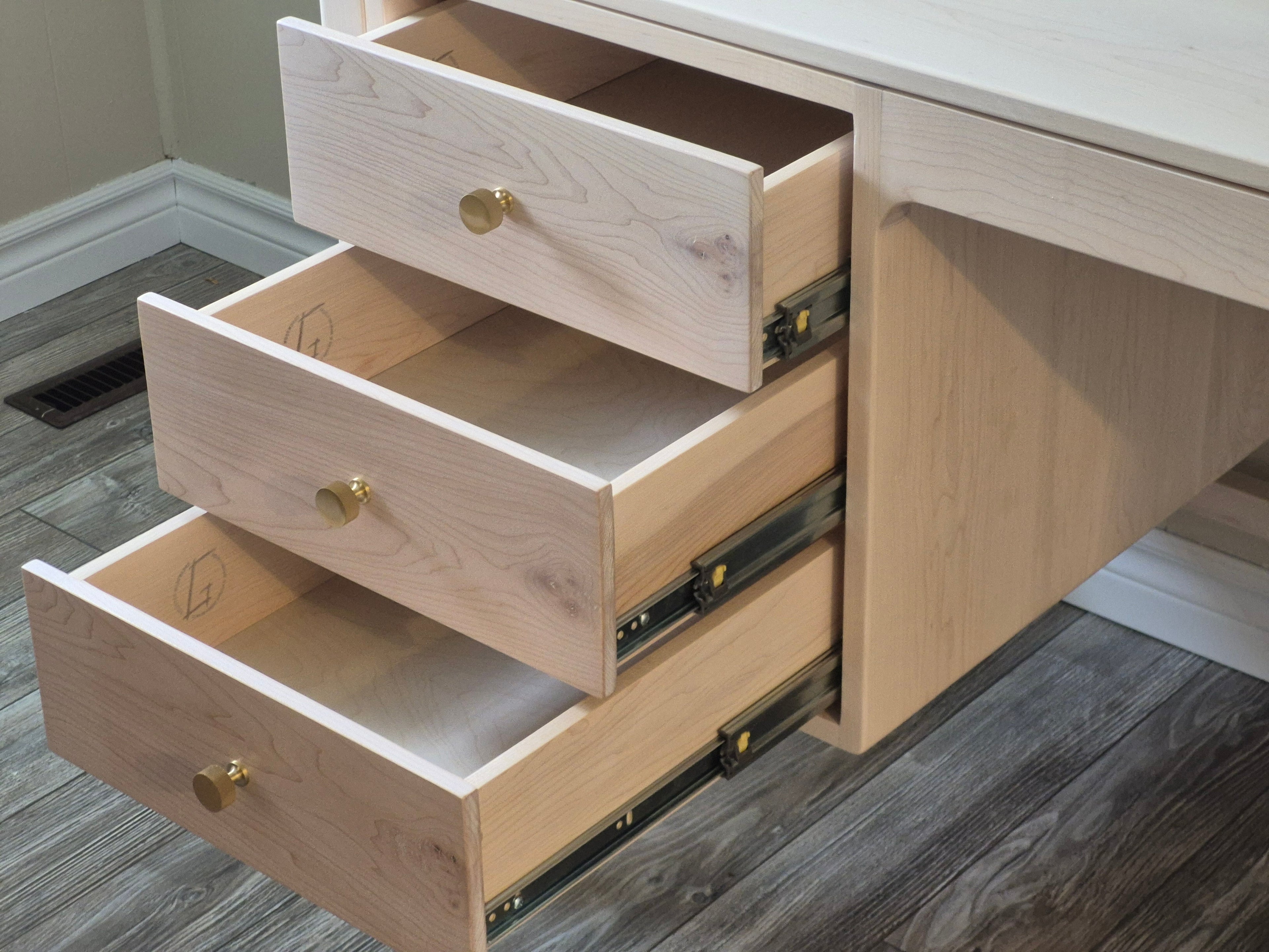 Chelsea Desk